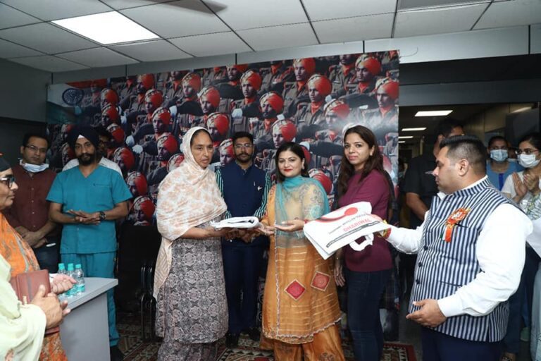 EMC Hospital Gift Ceremony 1