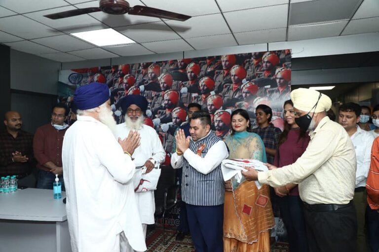 EMC Hospital Gift Ceremony 6