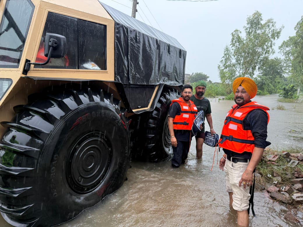 EMC Hospital Free Medical Camp in Flood Areas 10
